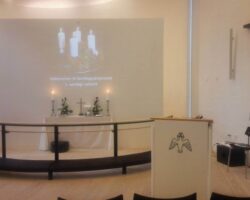 Nyt knæfald indviet i Lemvig Bykirke