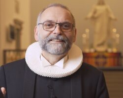 Turen går til … Folkekirken