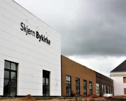 Skjern Bykirke søger præst